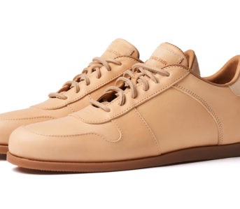 standard-fair-is-making-resoleable-american-made-sneakers-pair-front-side