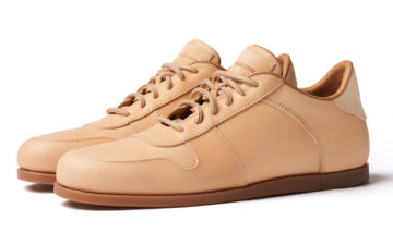 standard-fair-is-making-resoleable-american-made-sneakers-pair-front-side