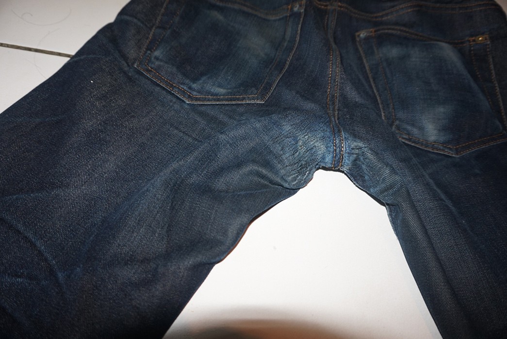Fade-of-the-Day---BNV-13.5-oz.-Japanese-selvedge-(1-Year,-2-Washes,-3-Soaks)-back-between-legs