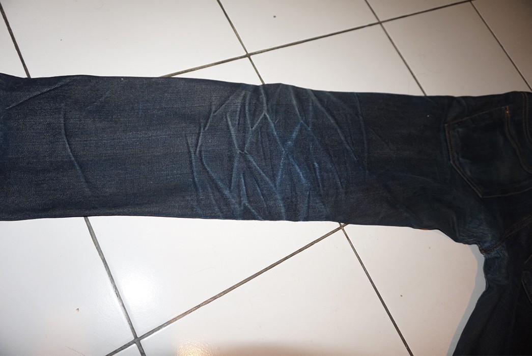 Fade-of-the-Day---BNV-13.5-oz.-Japanese-selvedge-(1-Year,-2-Washes,-3-Soaks)-back-left-leg