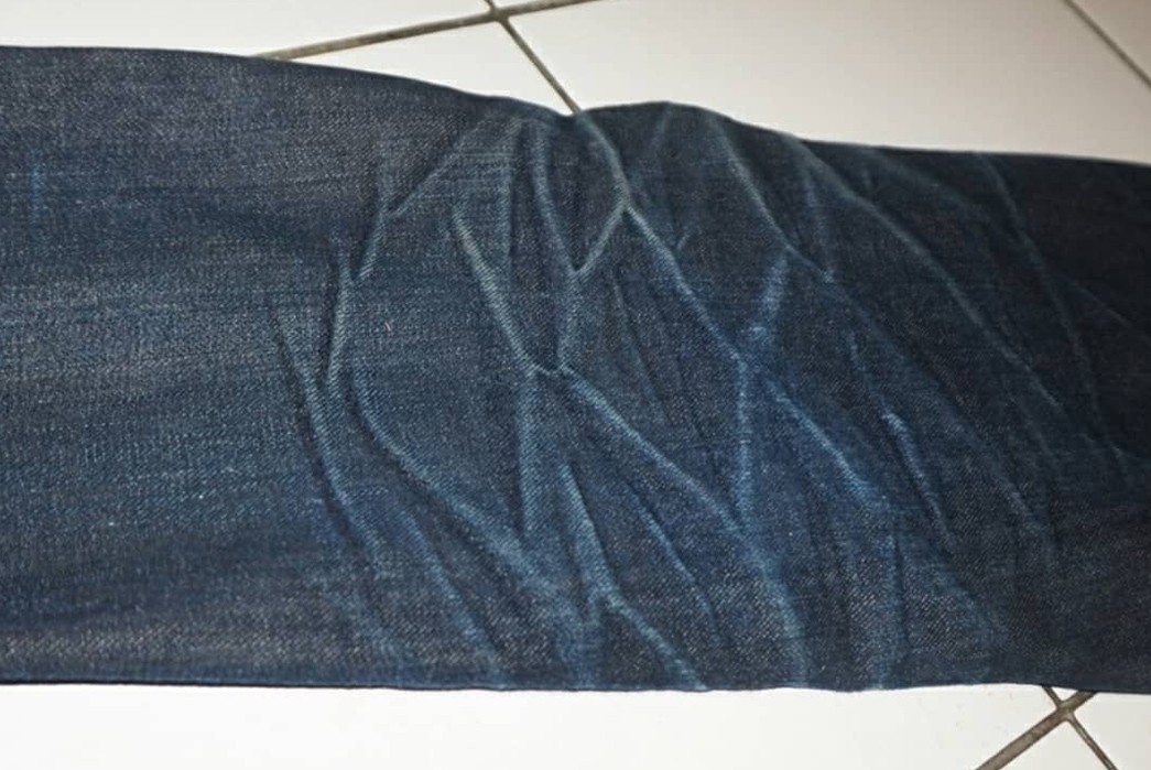 Fade-of-the-Day---BNV-13.5-oz.-Japanese-selvedge-(1-Year,-2-Washes,-3-Soaks)-back-leg