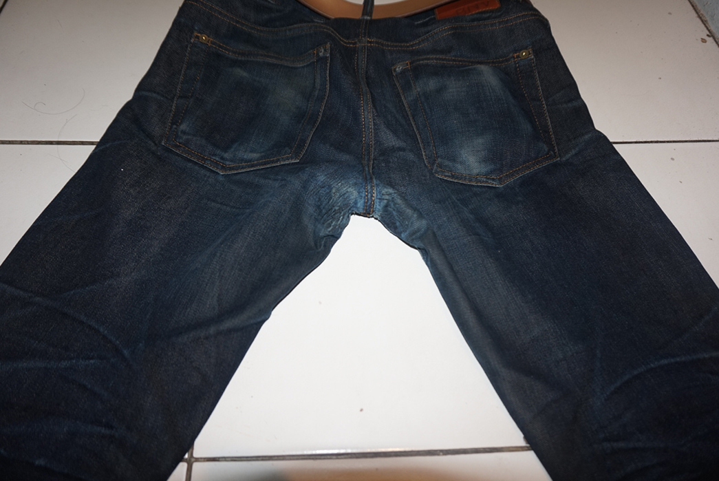 Fade-of-the-Day---BNV-13.5-oz.-Japanese-selvedge-(1-Year,-2-Washes,-3-Soaks)-back