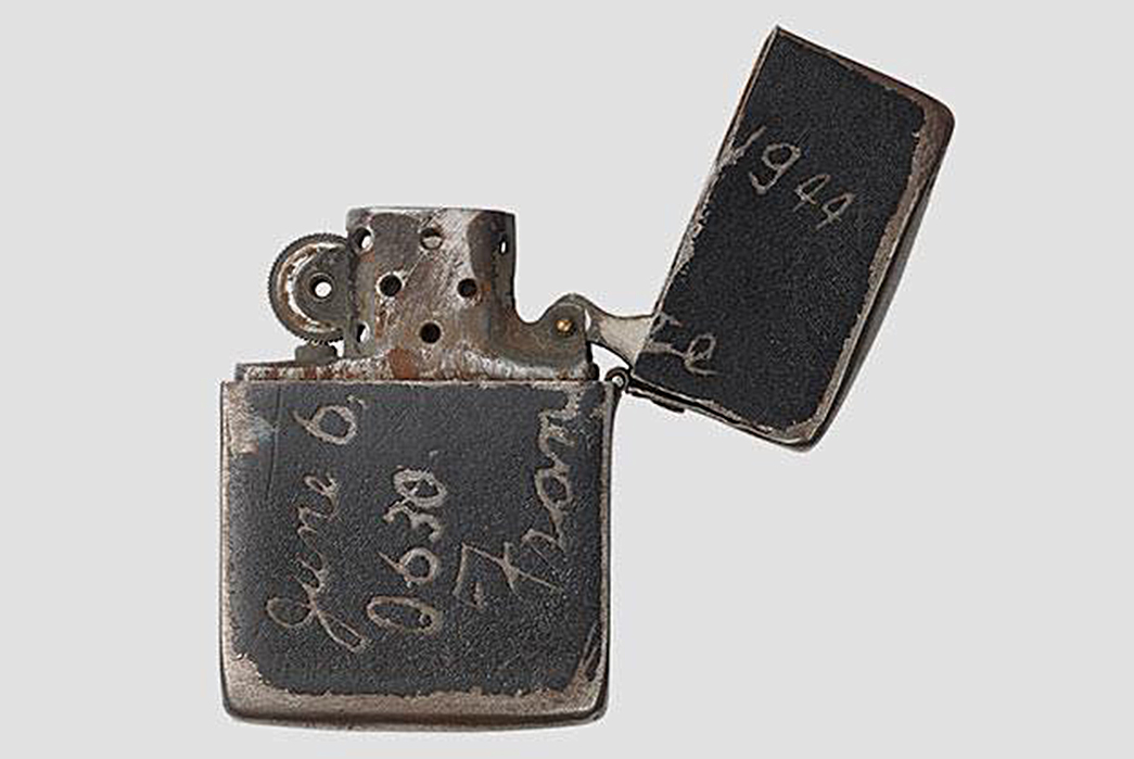 The-Lasting-Draw-of-Zippo-Lighters-War-time-issue-Black-Crackle-Zippo.-Image-via-Cool-Material.