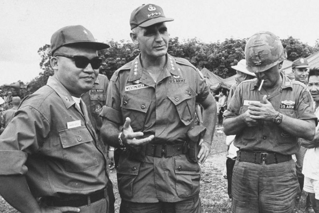The-History-of-the-OG-107-Jungle-Jacket The OG-107, as worn by soldiers on either side of famous Napalm-enthusiast, General Westmoreland. Via Kubel 1943.