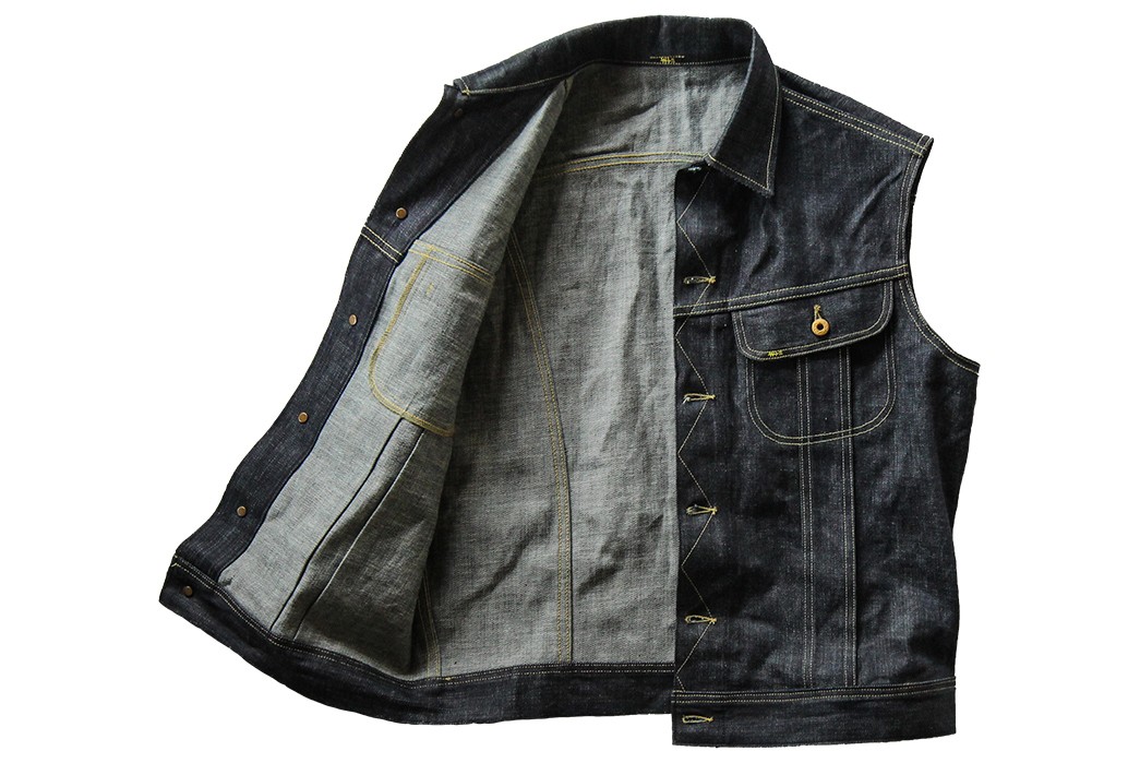WH-Ranch-and-Black-Bear-Collaborate-for-a-Denim-Two-Piece-jacket-front-open