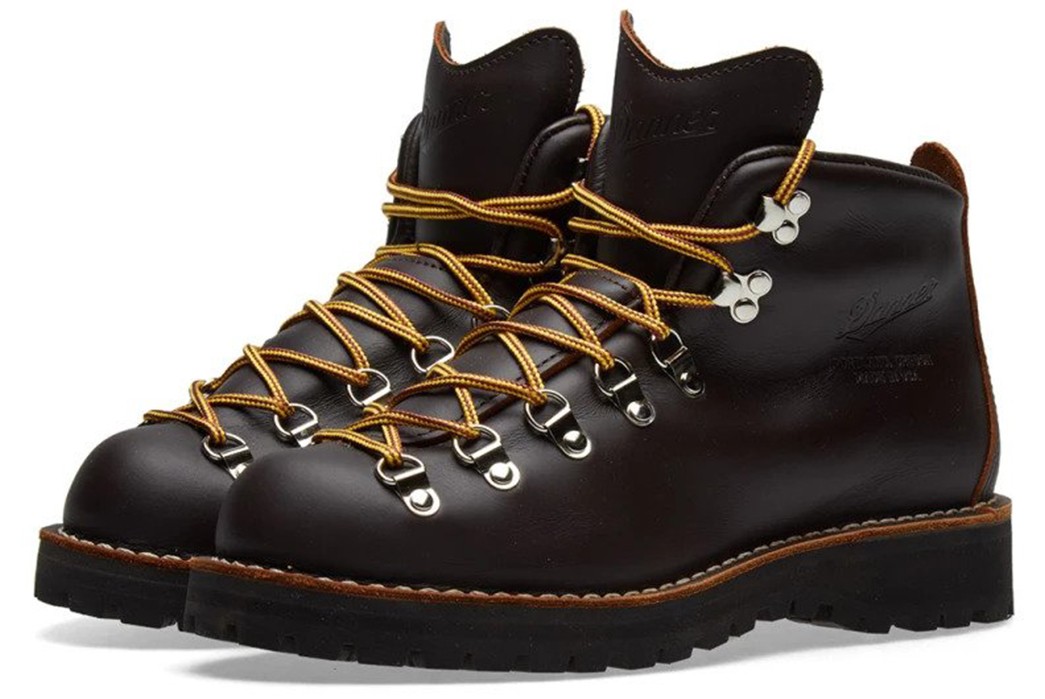 What-is-Gore-Tex-and-Why-Does-it-Matter-front-side-boots
