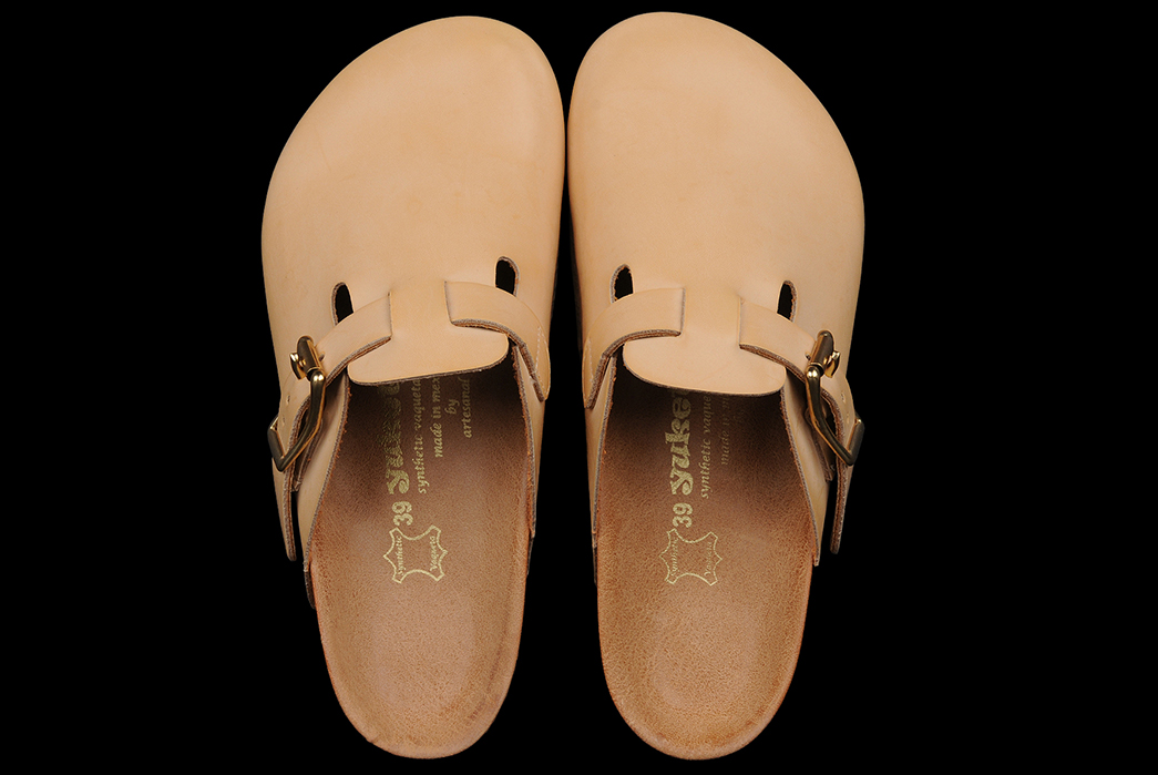 Yuketen-Goes-Vegan-Vaqueta-for-Their-Crepe-Bottom-Sandals-bostonian-pair-top