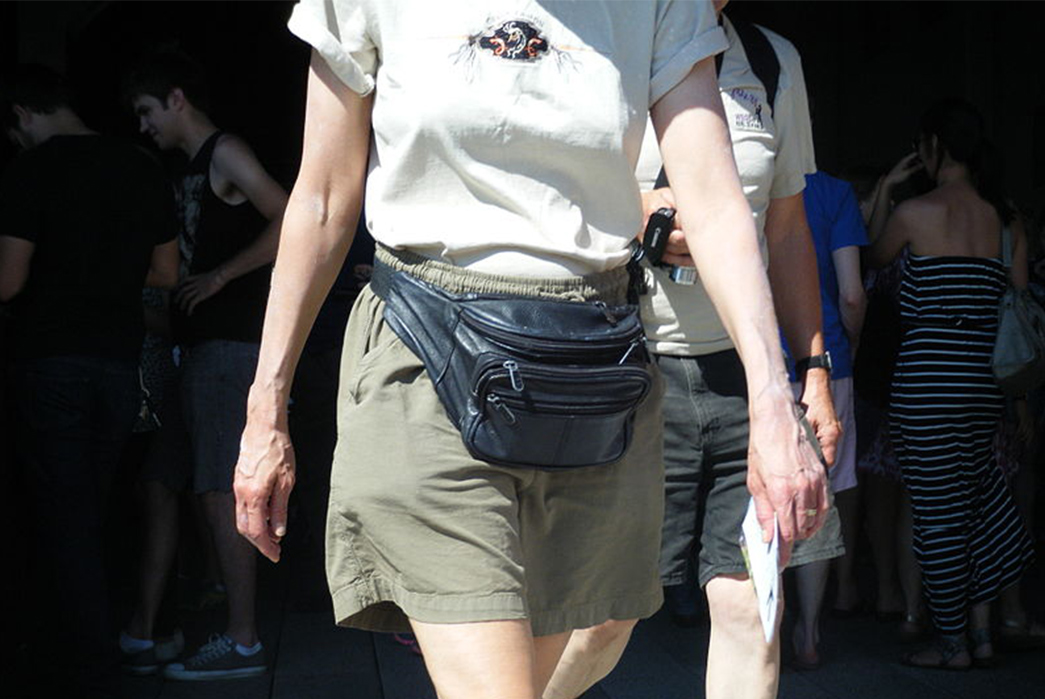 History-of-the-Fanny-Pack-Cross-Body-Bag-A-markedly-less-cool-fanny-pack.-Image-via-Wikipedia.