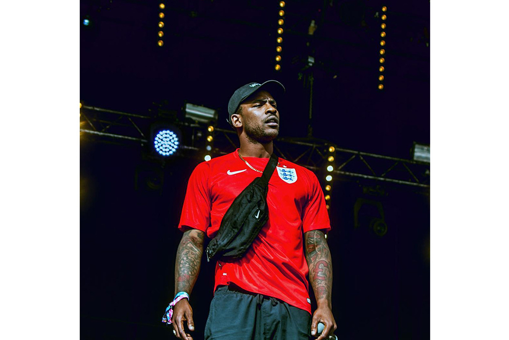 History-of-the-Fanny-Pack-Cross-Body-Bag-Skepta-making-this-look-cool.-Image-via-Highsnobiety.