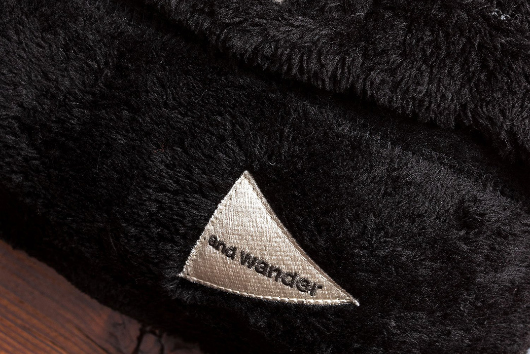 and-wander-wearable-blanket-05