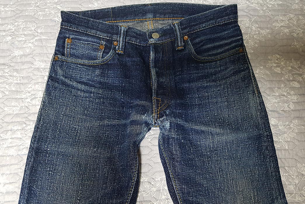 Fade-of-the-Day---Pure-Blue-Japan-XX-18oz.-013-(9-Months,-3-Washes)-front-top