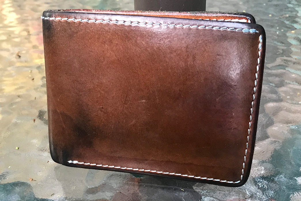 Fade-of-the-Day---Tanner-Goods-Natural-Utility-Bifold-(2-Years)-back-closed