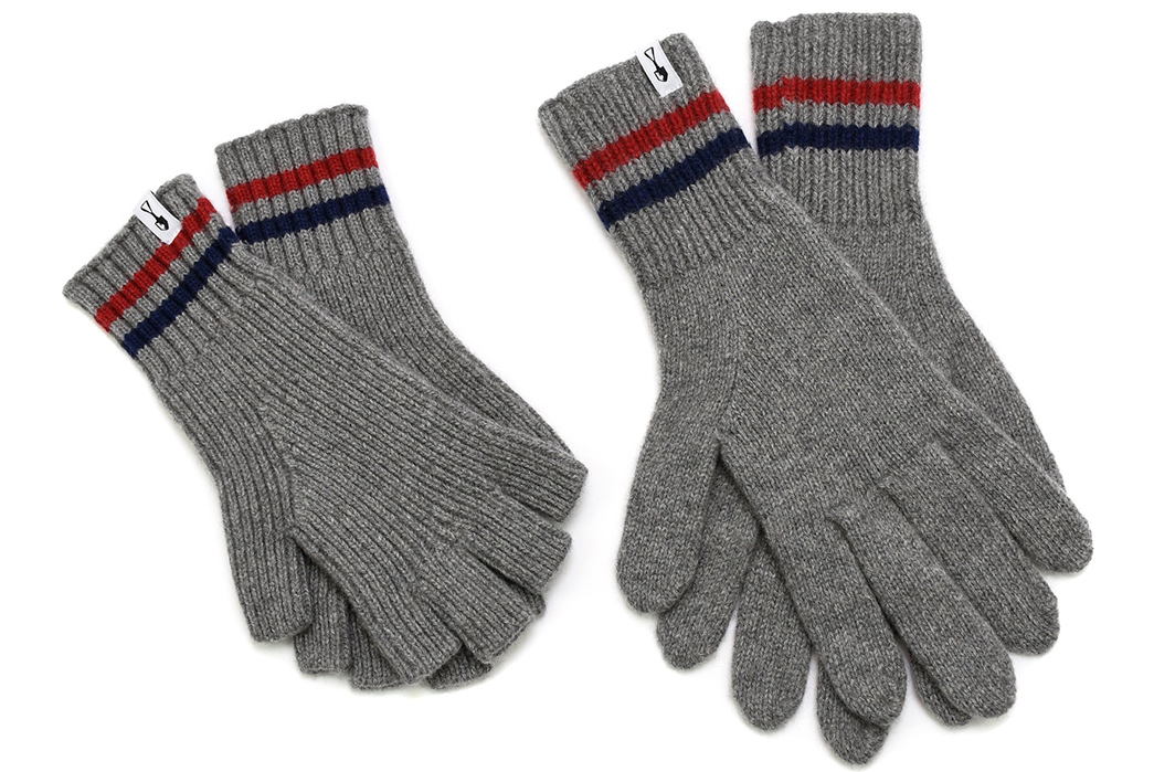 Recycled-Cashmere-Makes-up-American-Trench's-Kennedy-Collection-gloves