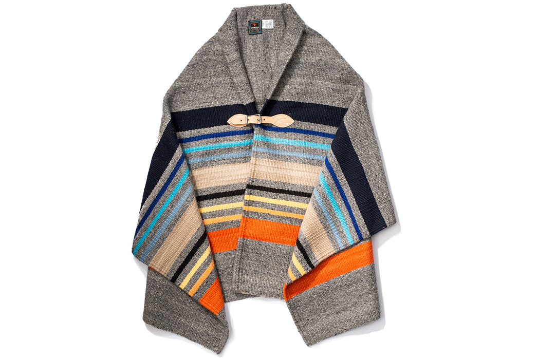 Chamula-Handwoven-Wool-Blanket-Ponchos-light-grey