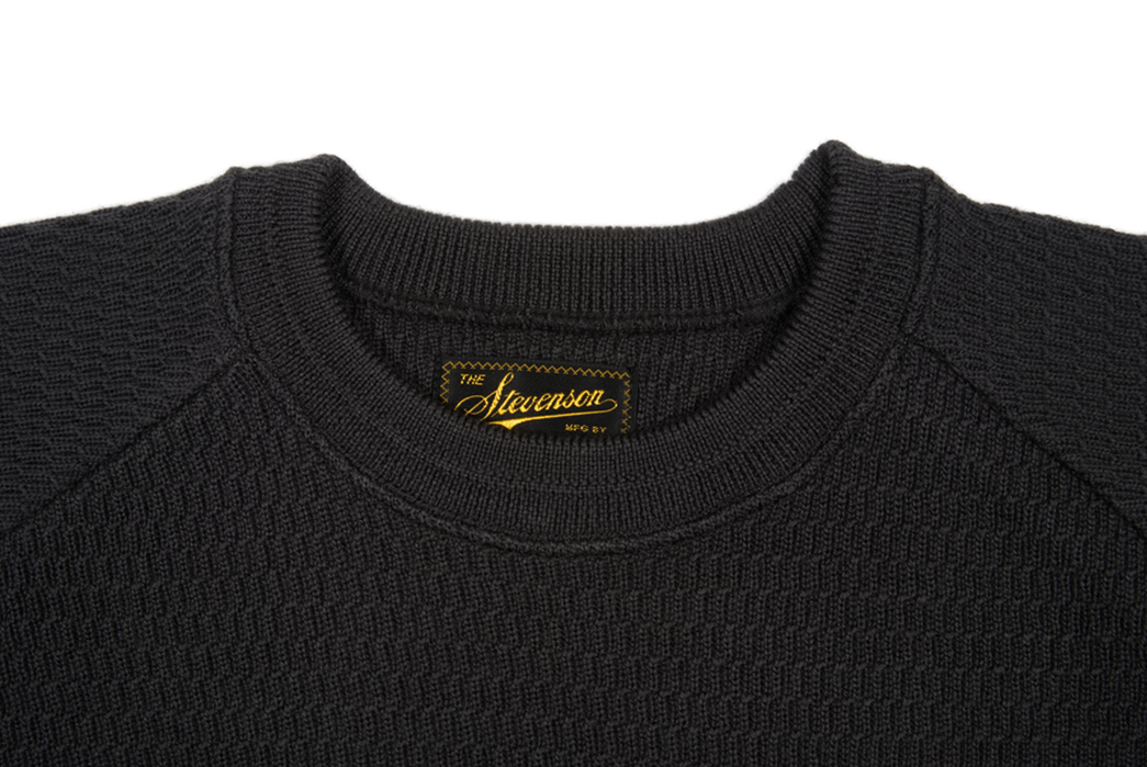 Stevenson-Absolutely-Amazing-Merino-Wool-Thermal-Shirt-front-top-collar