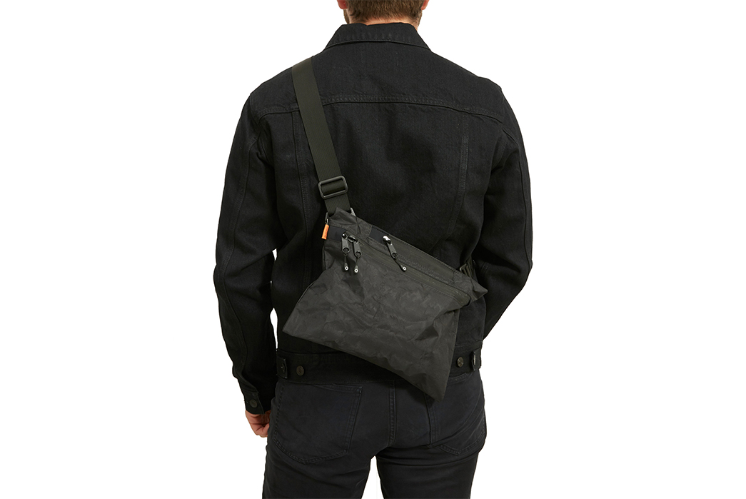 DSPTCH-Dyneema-RND-Collection-musette-back-