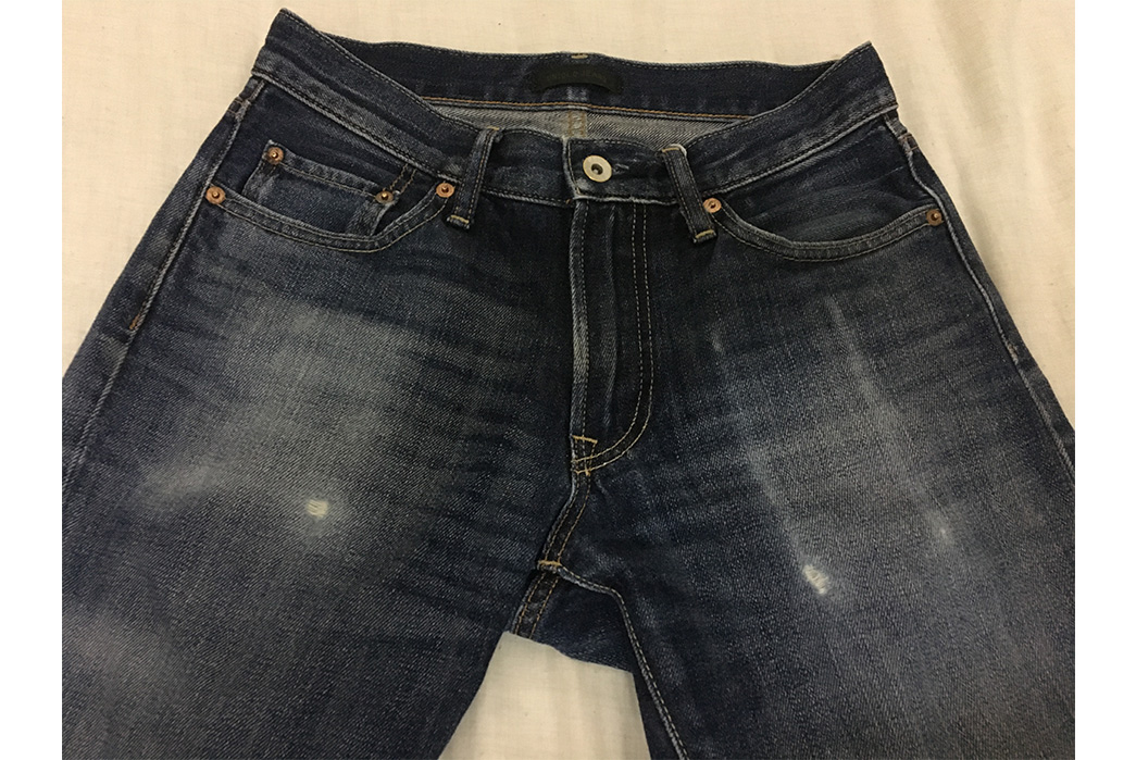 Fade-of-the-Day---Uniqlo-Unknown-Jeans-(2-Years,-Unknown-Washes,-1-Soak)-front-top