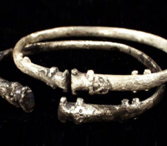 Part-1-of-the-Jewelry-Series-Silver-Roman-Jewelry.-Image-via-Ancient-Touch.