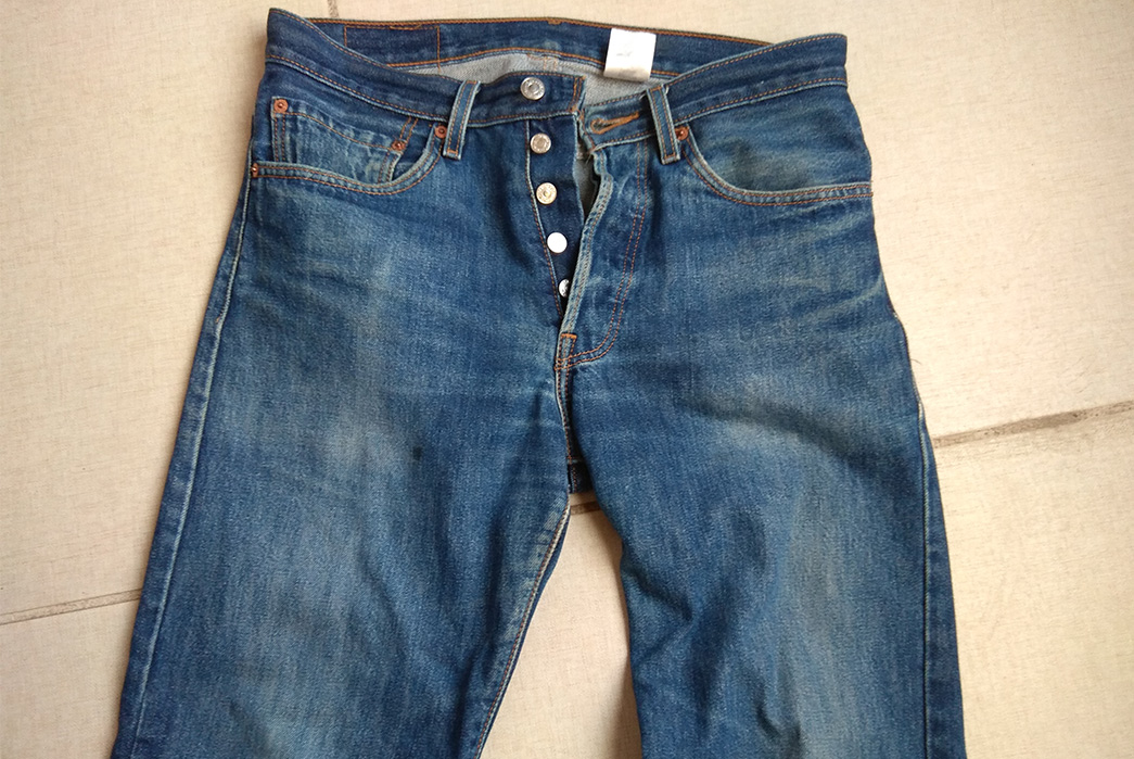 Fade-of-the-Day---Levi's-501-(10+-Years,-Unknown-Washes)-front-top