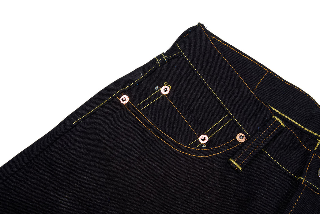 The-Strike-Gold-Doubles-the-Indigo-for-These-Loomstate-Jeans-front-top-right-pockets