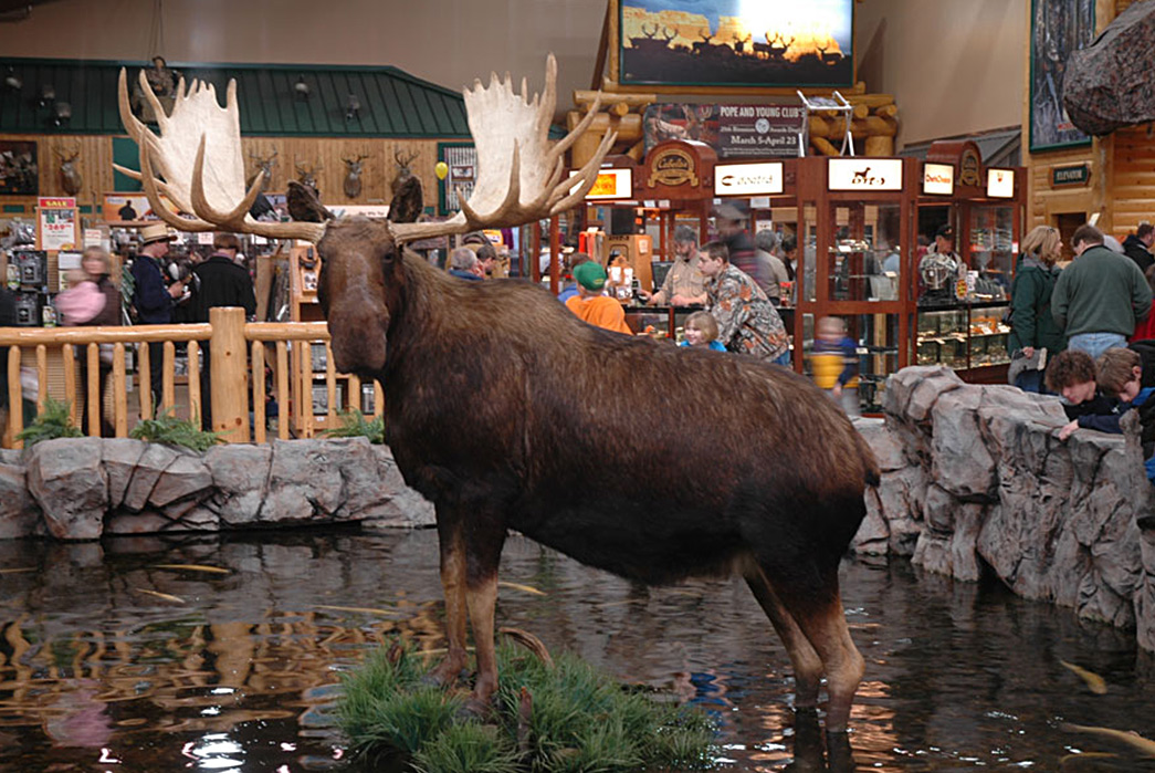 L.L.-Bean-History,-Philosophy,-and-Iconic-Products-A-model-Moose-in-the-infamous-trout-pond-of-L.L.-Bean-Flagship-Store-via-lcrosswell