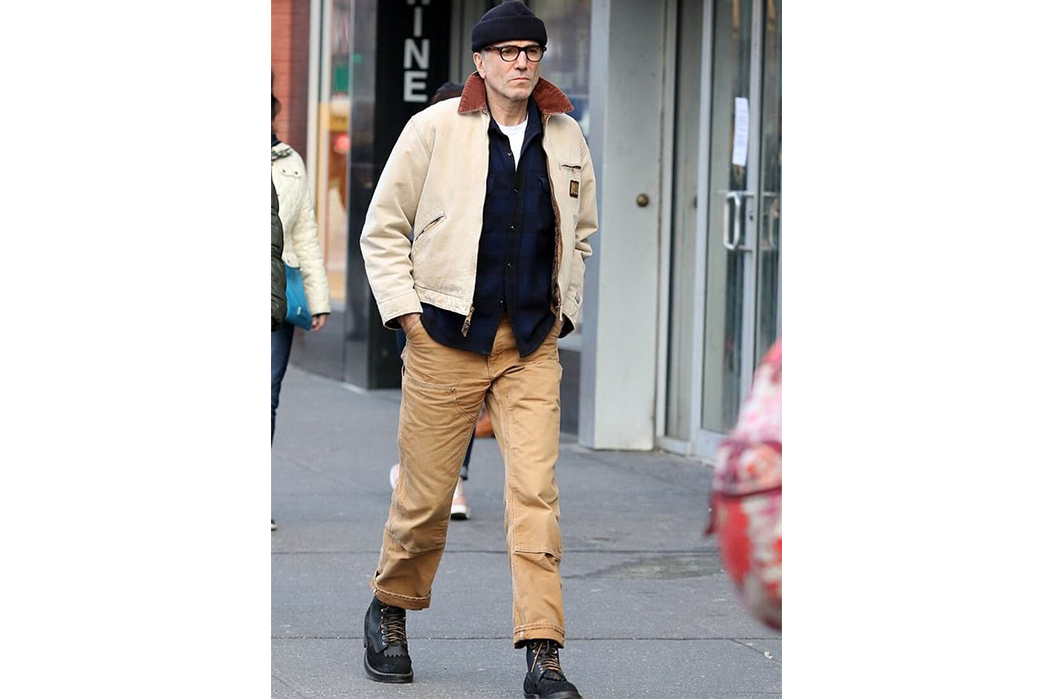 rk-Pants-to-Work-With-Daniel-Day-Lewis-in-Double-Knee-Carhartt.-Image-via-Twitter.