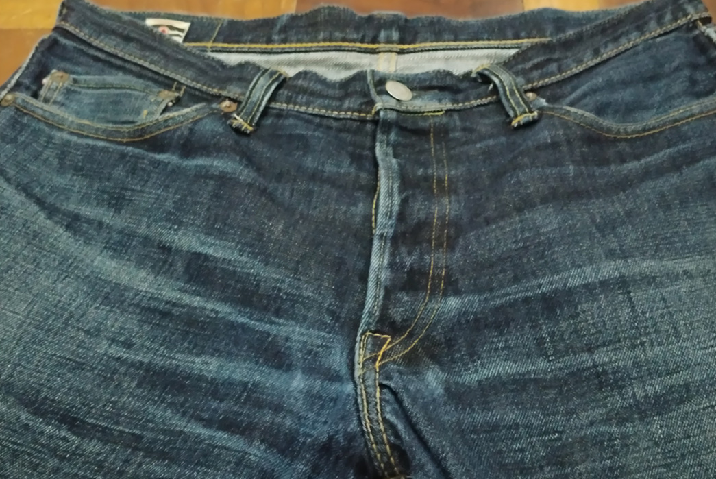 Fade-of-the-Day---Momotaro-Vintage-Label-0201-(1.5-Years,-2-Washes,-2-Soaks)-front-top