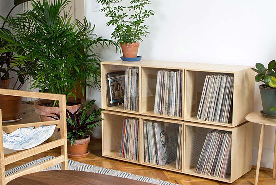 Getting-in-the-grooves-A-Beginner's-Guide-to-Vinyl-Records-Image-via-Simple-Wood-Goods