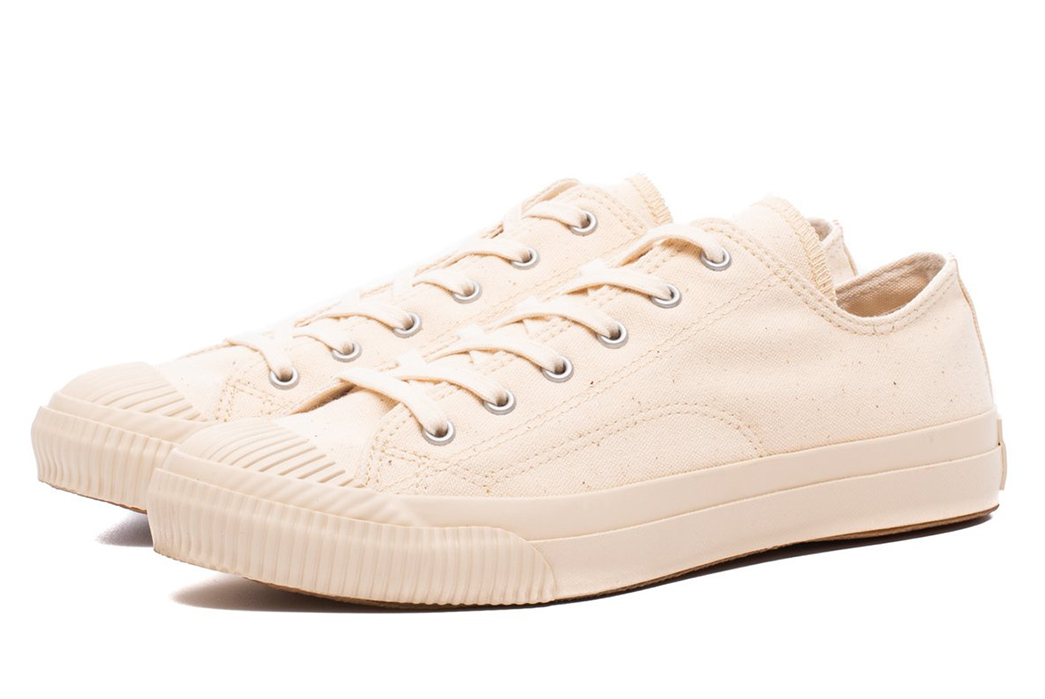 PRAS-Shellcap-Low-Sneakers-kinari-off-white-pair-front-side