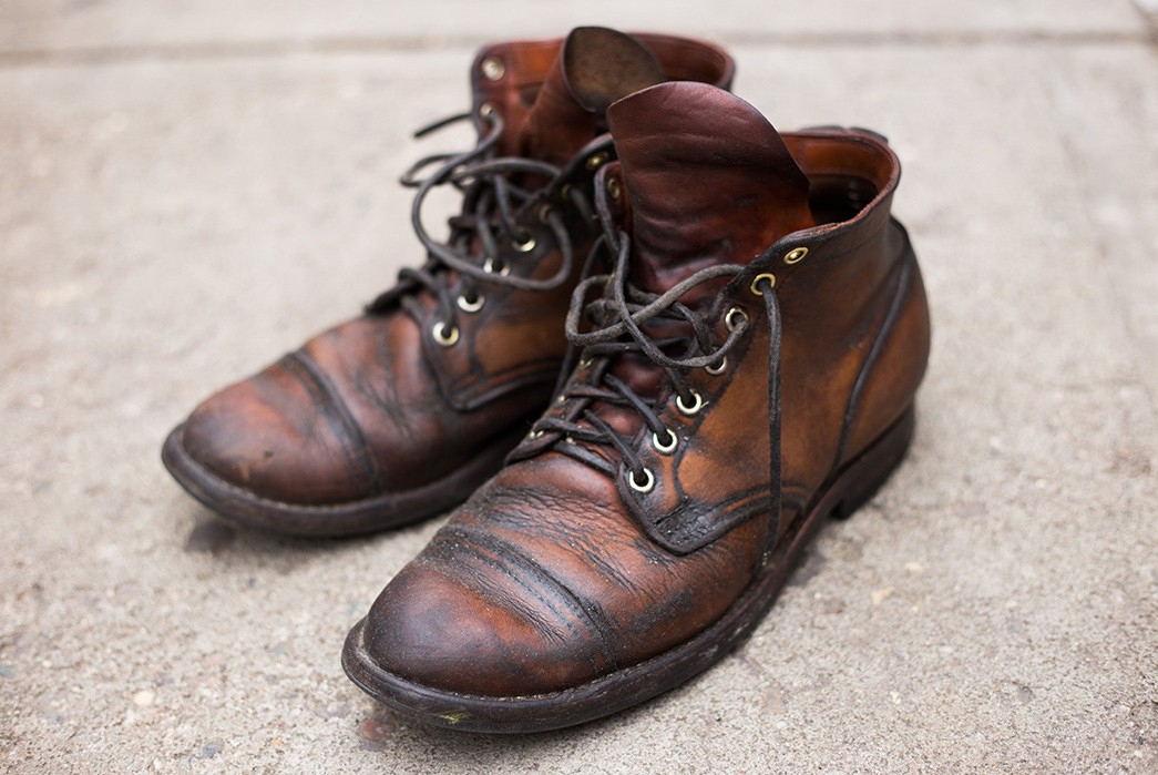 The-Do's-and-Dont's-of-Breaking-In-a-New-Pair-of-Leather-Boots-featured