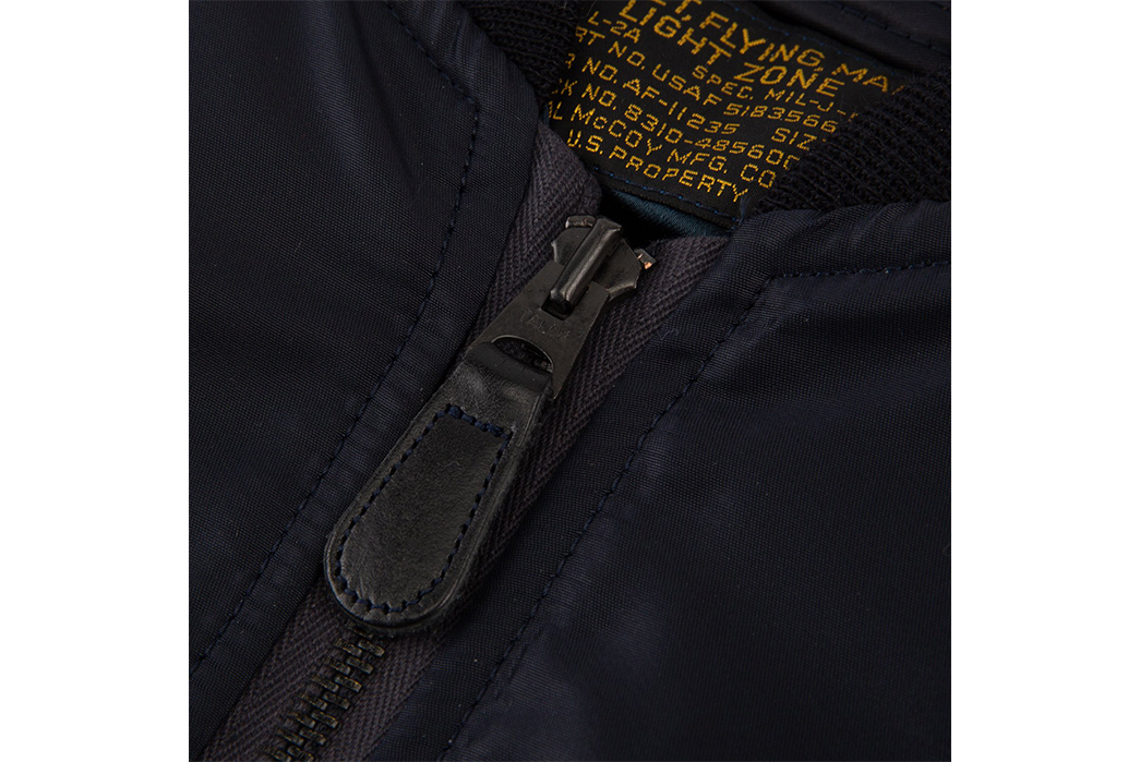 The-Real-McCoy's-Type-L-2A-Flight-Jacket-zipper-detailed