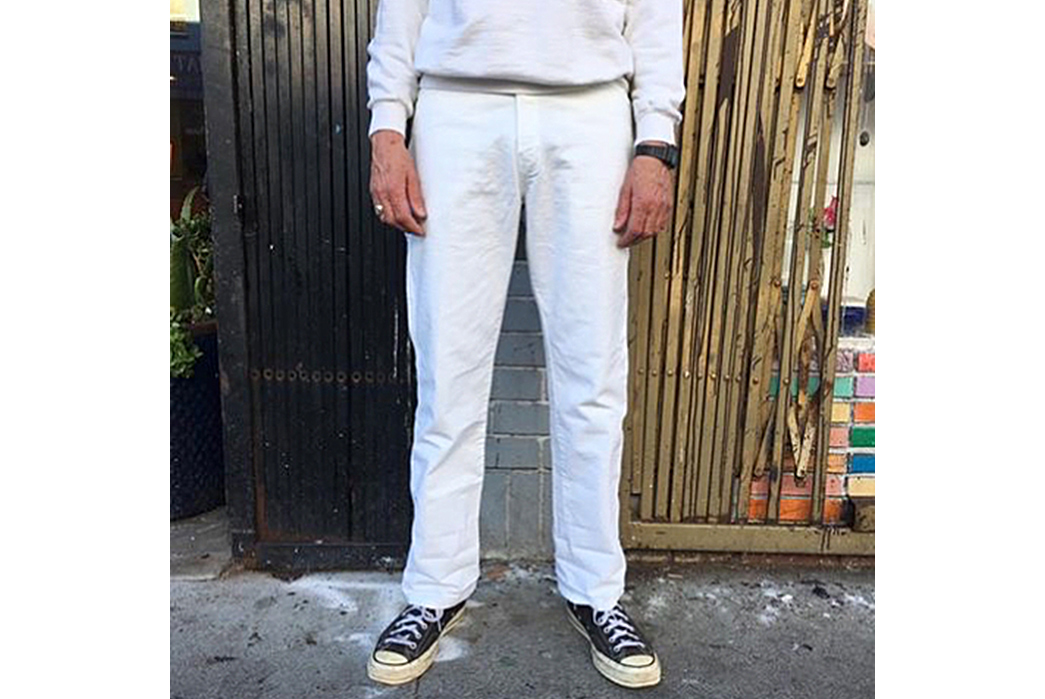 A-Guide-to-White-Pants-for-the-Timid-Dresser-Work-Trouser.-Image-via-Greasepoint-Workwear1