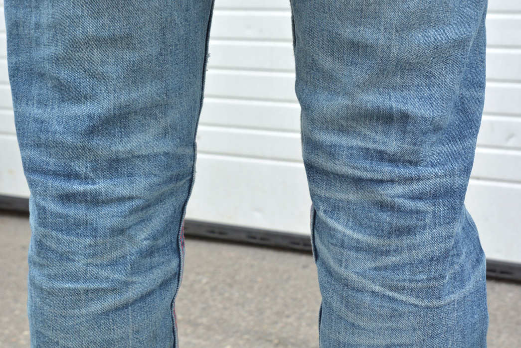 Fade-of-the-Day---SOSO-Custom-(2.5-Years,-0-Washes)-model-back-legs