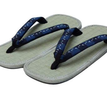 Samurai-Warazori-Setta-Sandals-pair-front-side