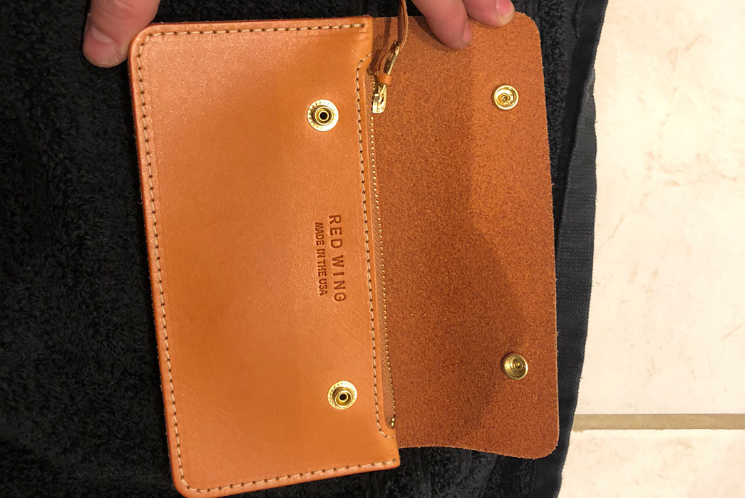 Fade-of-the-Day---Red-Wing-Trucker-Wallet-(7-Months)-detailed