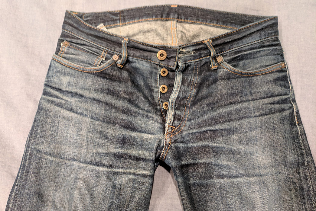 Fade-of-the-Day---Japan-Blue-Unknown-Model-(~2.5-Years,-3-Washes)-front-top