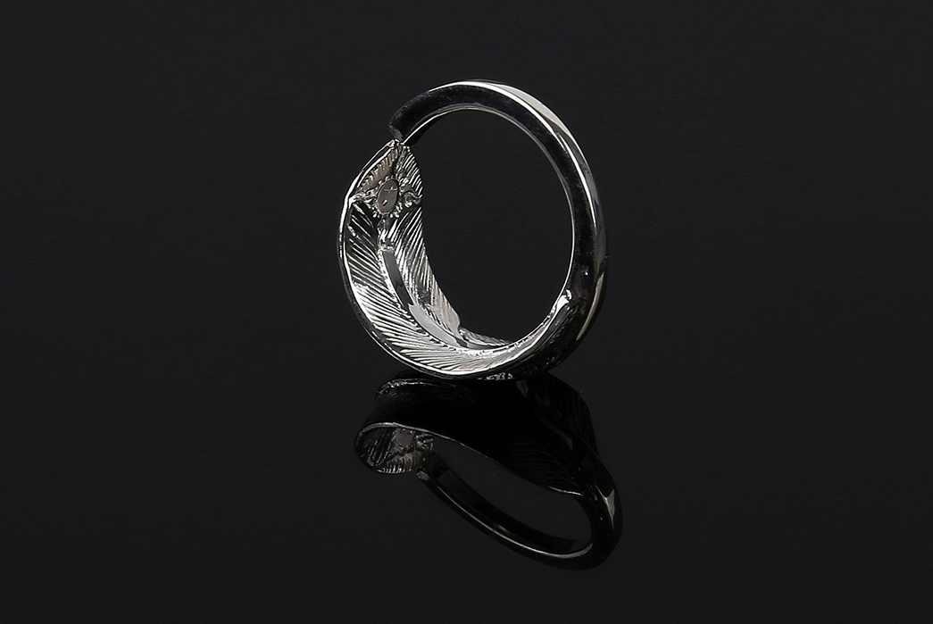 First-Arrow's-Small-Feather-Ring-angle