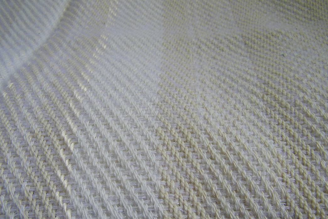 The-Fundamental-Ways-to-Measure-Textiles---Deniers,-Thread-Counts,-and-More-Twill-weave-via