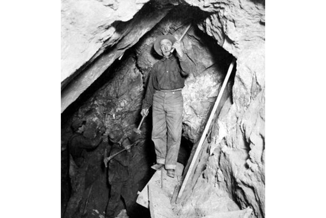 What-the-Miners-Actually-Wore-Miner-in-Jeans.-Image-via-Pinerest.