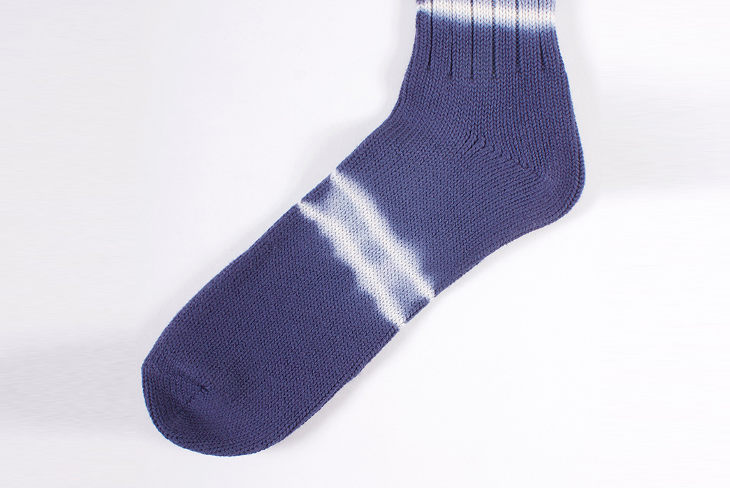 AnonymousIsm-Drenches-Your-Feet-In-Indigo-With-Its-Shibori-Dye-Crew-Sock-single