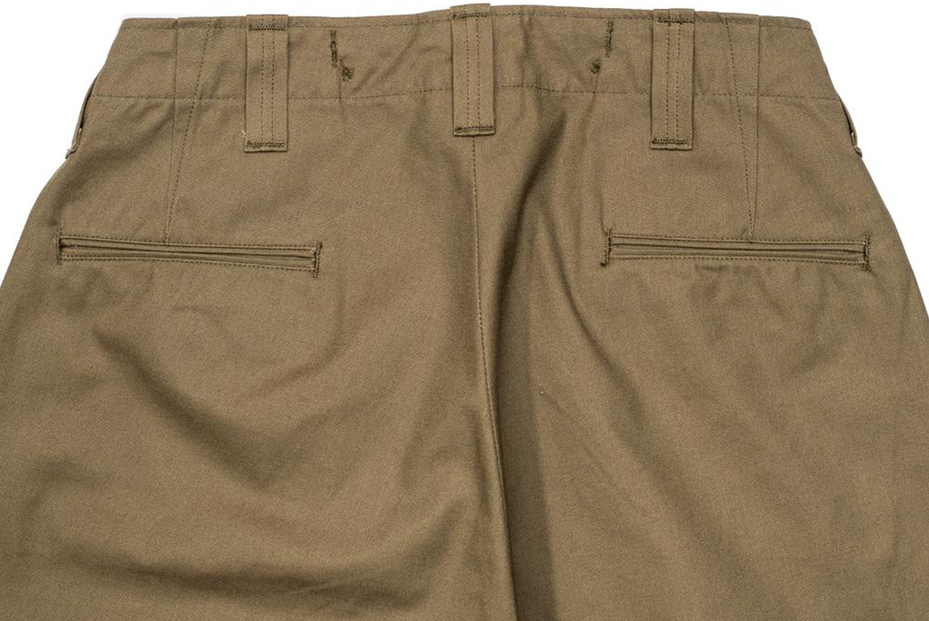 Warehouse-Reproduces-A-Less-Celebrated-Piece-Of-Military-Garb-With-Its-1205-Military-Chinos-back-top