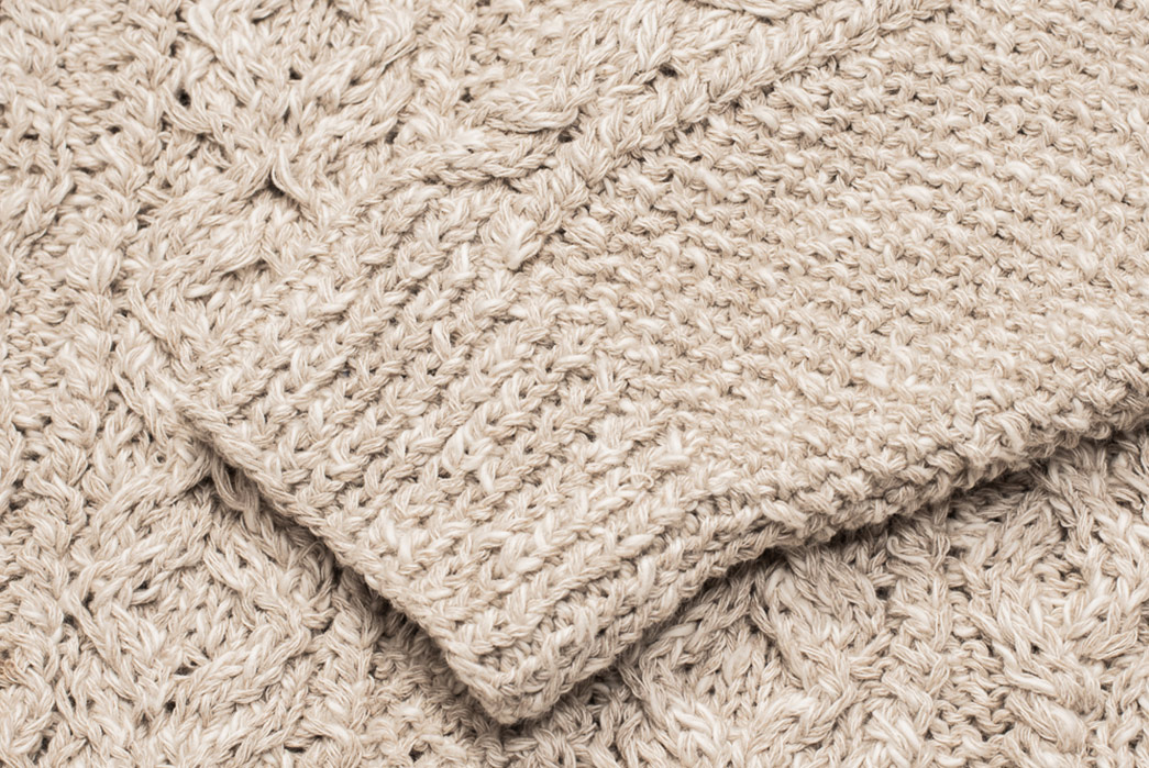 Allevol-Weaves-Cotton-&-Linen-For-Its-Lightweight-Lumber-Cardigan-sleeve