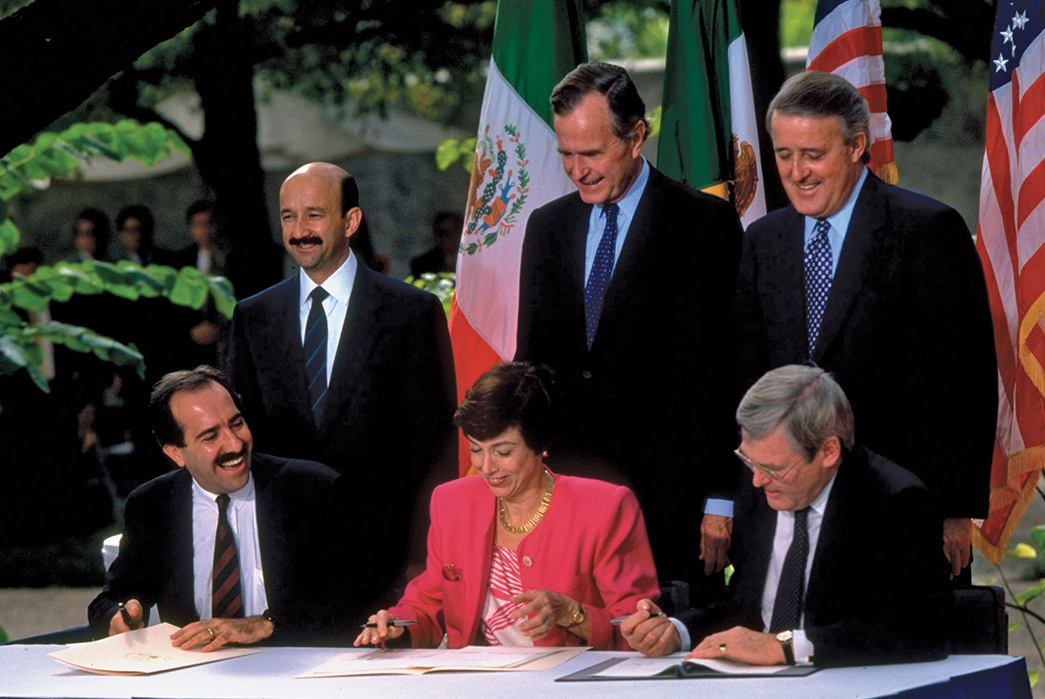 Pandemic-and-America-without-Manufacturing-NAFTA-signing-in-1992.-Image-via-Heddels.
