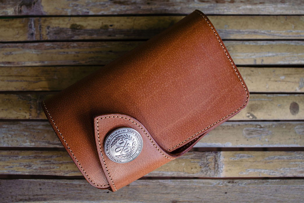 Take-Flight-With-Obbi-Good-Label's-Condor-Mid-Wallet-brown-closed