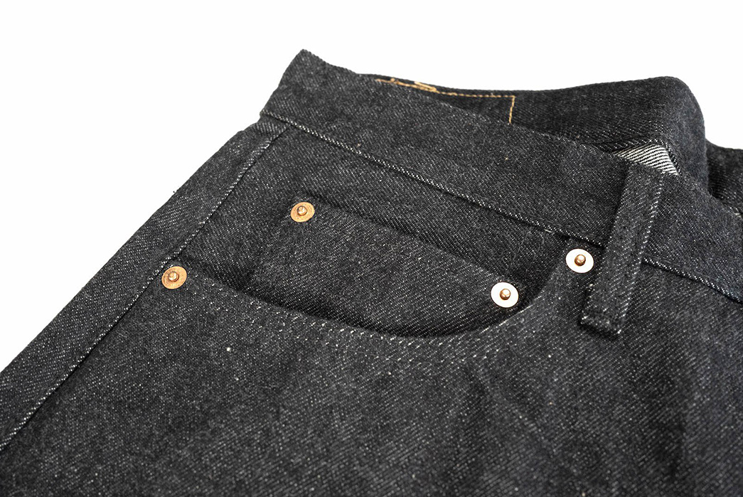 Bouncoura-Blacks-Out-Its-Favored-'66-Jeans-For-Its-9th-Anniversary-pocket