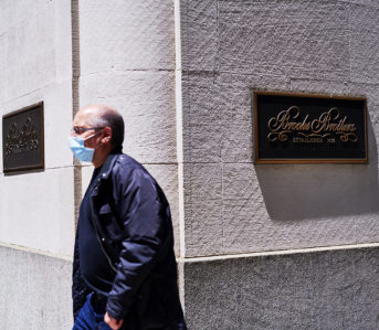 Brooks-Brothers-Declares-Bankruptcy