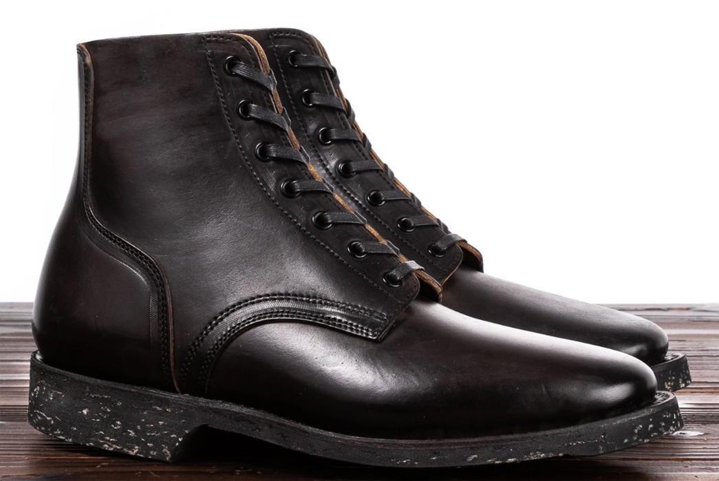 Clinch's-Yeager-Boot-Is-Crafted-in-Japan-From-Hand-Selected-European-Horsebutt-pair-side