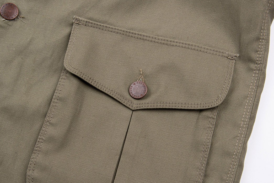 Freenote-Cloth-Renders-Its-Keynot-Hunting-Jacket-In-Two-Autumnal-Japanese-Textiles-front-pocket-and-buttons
