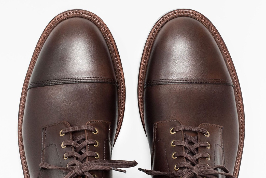 Grant-Stone-Caps-Off-a-French-Calf-Leather-Boot-pair-top-finger
