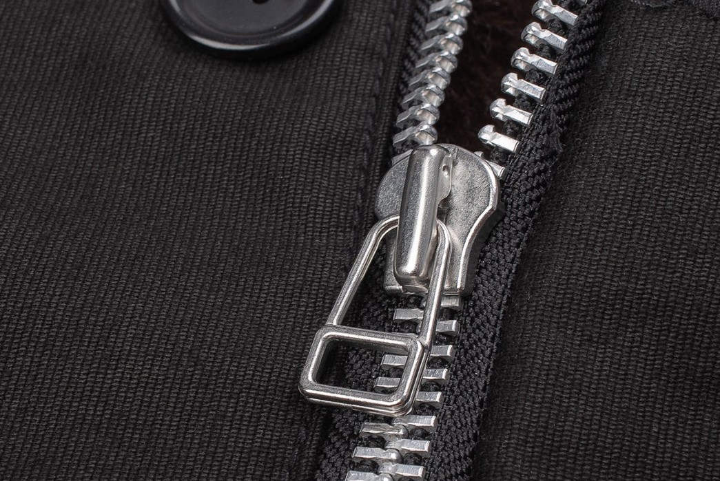 Iron-Heart-Deck-Vest-button-and-zipper